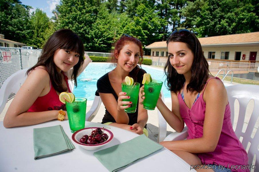Motel Montreal Lake George Restaurante foto