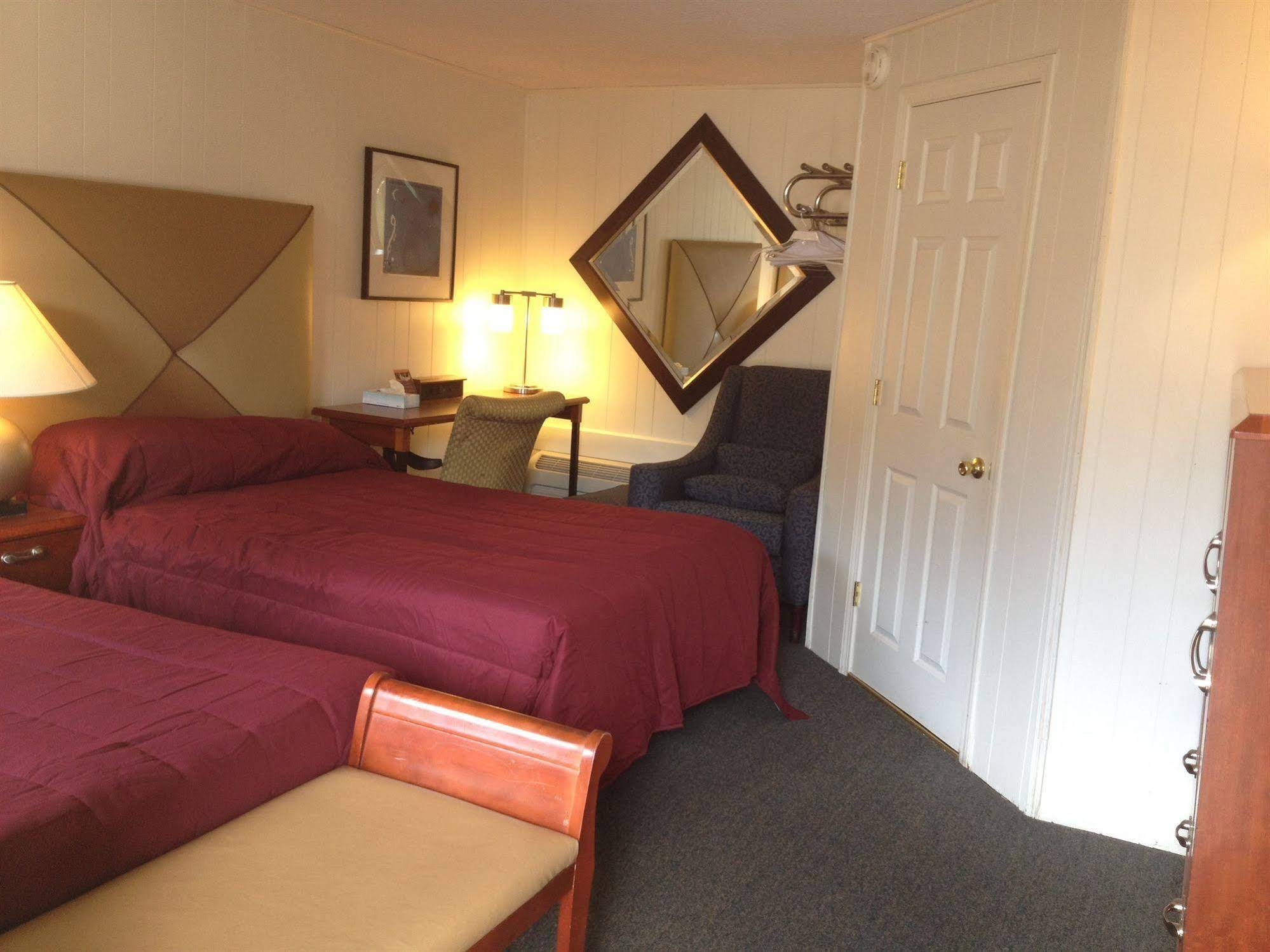 Motel Montreal Lake George Exterior foto